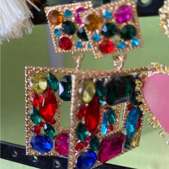 Gold and Colorful lux Gemstone Square Earrings unique - Picture 8 of 12